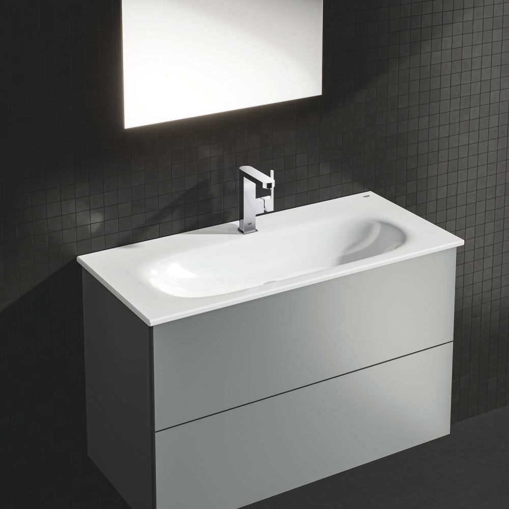 GROHE PLUS SINGLE-LEVER BASIN MIXER | CHROME M-SIZE 1/2 IN
