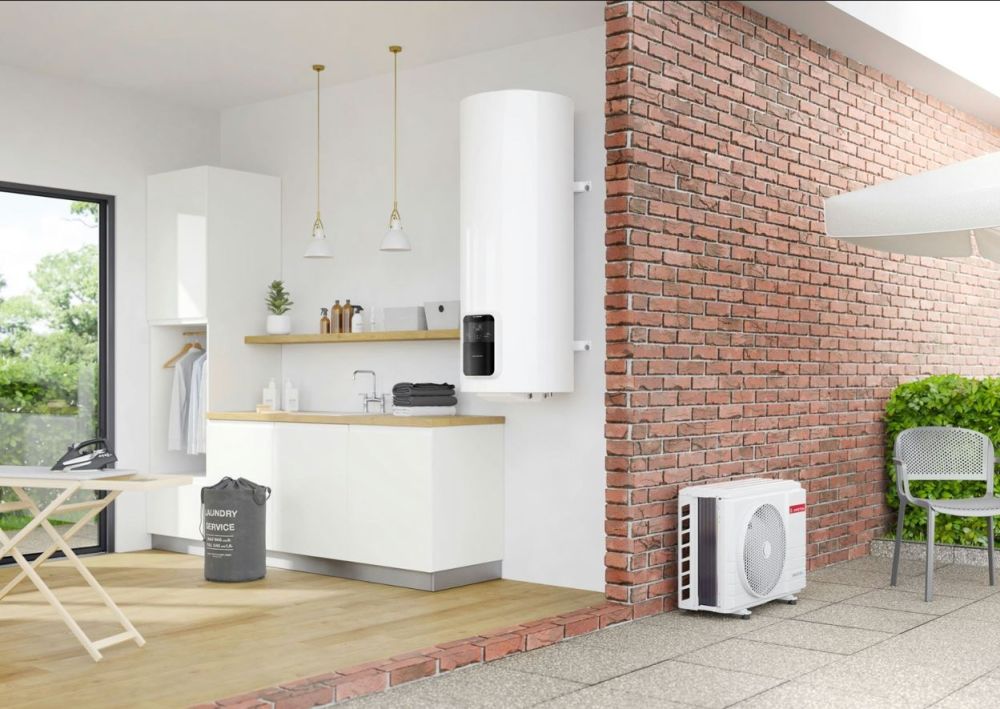 ARISTON FLOOR STANDING RESIDENTIAL HEAT PUMP NUOS SPLIT INVERTER WI-FI 150