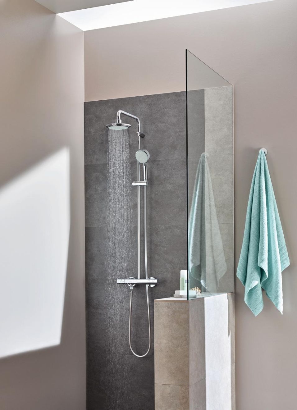 GROHE NEW TEMPESTA 200 SHOWER SYSTEM + DIVERTER FOR WALL MOUNT | 1/2 IN | CHROME