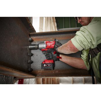 MILWAUKEE M18 FUEL ONE-KEY 1/2 HIGH TORQUE IMPACT WRENCH WITH FRICTION RING [BARE-TOOL] HD BOX