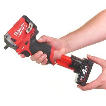 MILWAUKEE M12 FUE STUBBY SUB COMPACT 3/8 IMPACT WRENCH [BARE-TOOL]