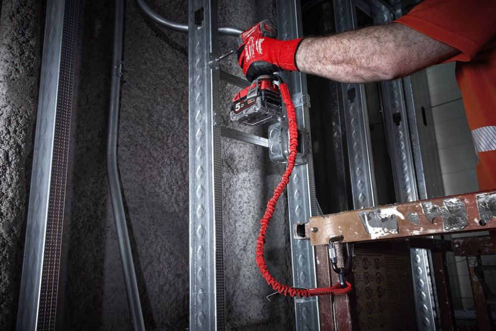 MILWAUKEE LOCKING TOOL LANYARD | 4.5 KG