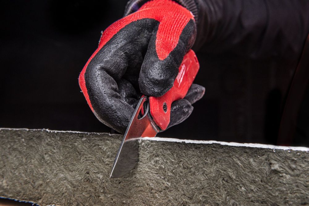 MILWAUKEE COMPACT POCKET KNIFE - 1PC