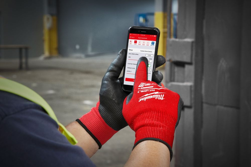 MILWAUKEE DIPPED GLOVES CUT LEVEL 3/C [12PCS] | LARGE | 9