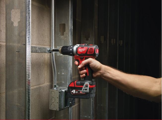 MILWAUKEE M18 COMPACT DRILL DRIVER | [M18BDD-0]