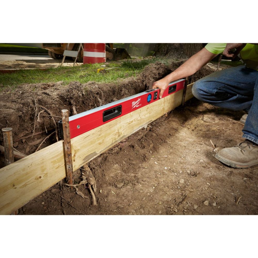 MILWAUKEE DIGITAL LEVEL 120CM/122CM
