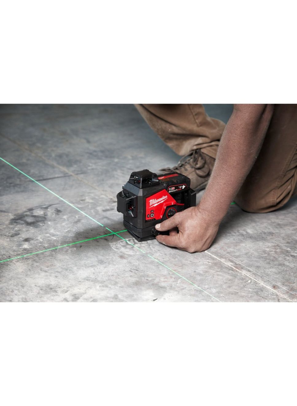 MILWAUKEE M12 GREEN 360? 3 PLANE LASER KIT, 1 X 4.0 AH LI-ION BATTERY AND CHARGER|[M123PL-401C ]