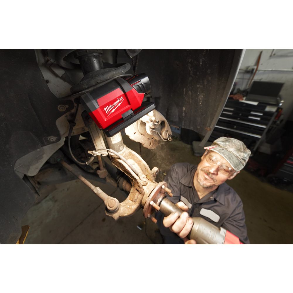 MILWAUKEE M12 ™ PIVOT AREA LIGHT | M12PAL-0 | 700 LUMENS