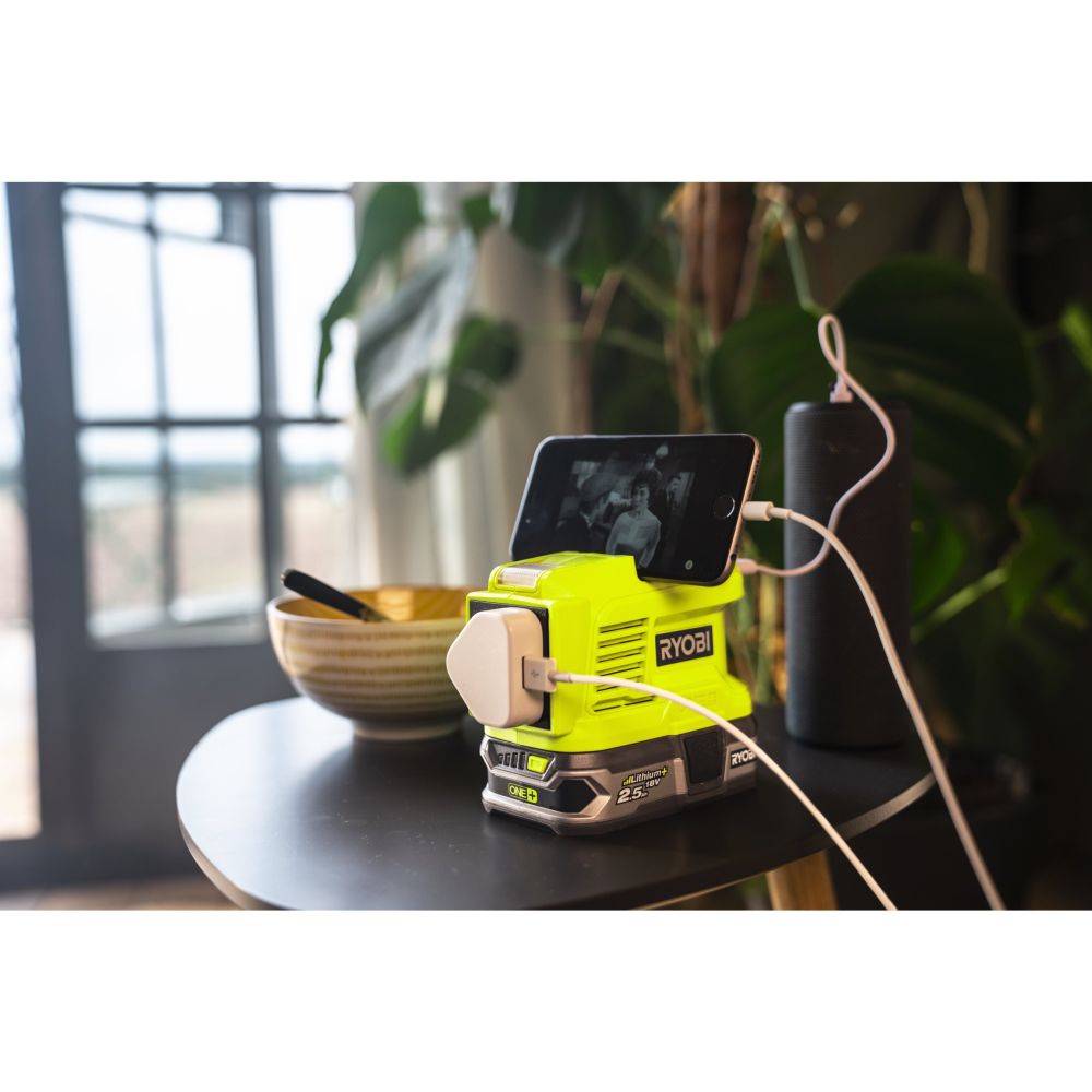 RYOBI 18V ONE+ CORDLESS BATTERY INVERTER, BARE TOOL [RY18BI150A-0]