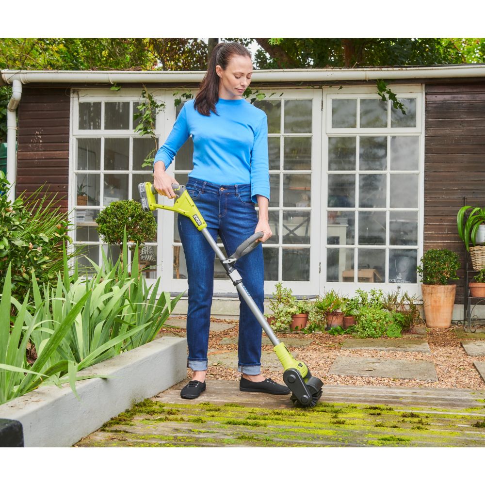 RYOBI 18V ONE+ CORDLESS PATIO CLEANER WITH SCRUBBING BRUSH, BARE TOOL [RY18PCB-0]