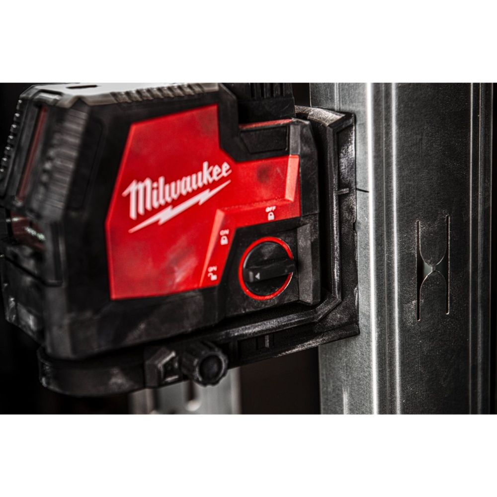 MILWAUKEE USB RECHARGEABLE GREEN CROSS LINE LASER, L4 CLL-301C