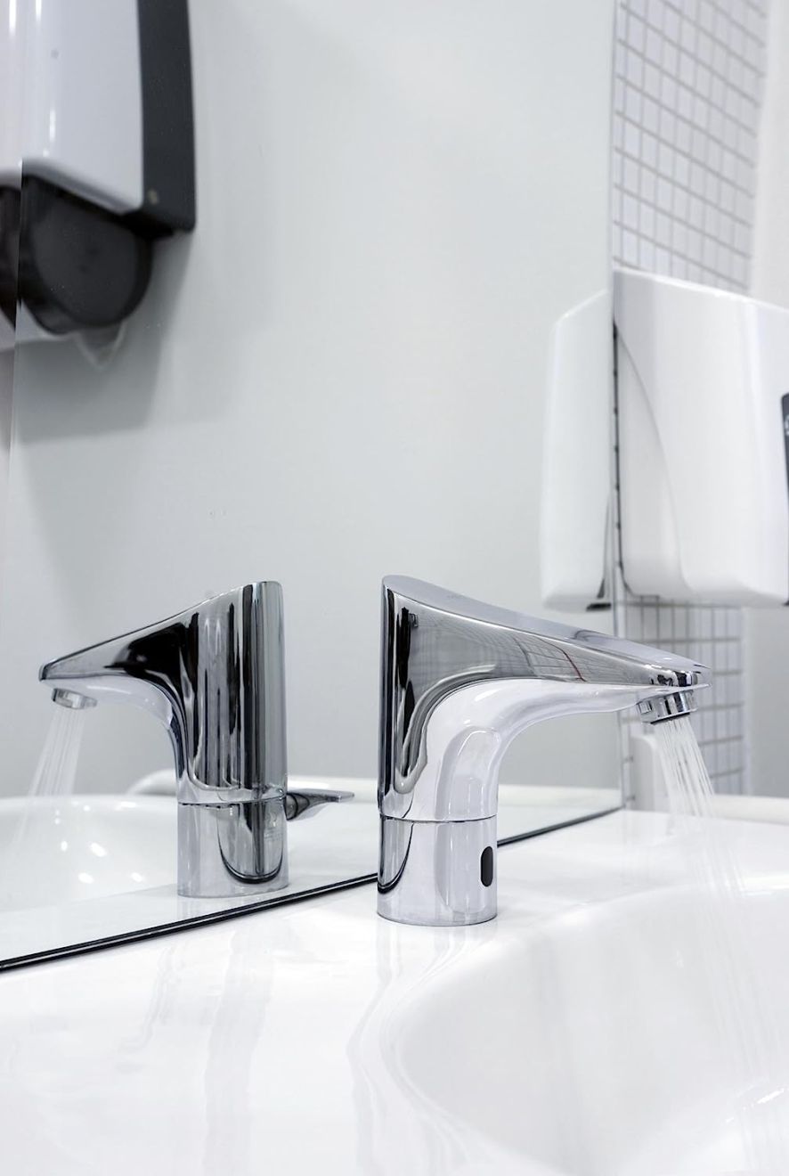 GROHE EUROPLUS E INFRA-RED BASIN MIXER WITH MIXING DEVICE & TEMPERATURE LIMITER | CHROME 1/2 IN