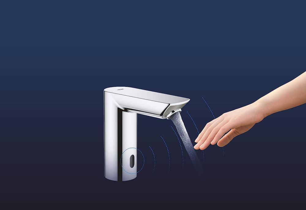GROHE BAU COSMOPOLITAN E INFRA-RED ELECTRONIC BASIN MIXER, 6V | CHROME 1/2 IN