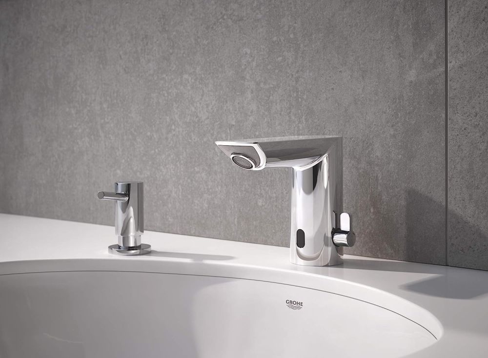 GROHE BAU COSMOPOLITAN E INFRA-RED ELECTRONIC BASIN MIXER, 6V | CHROME 1/2 IN