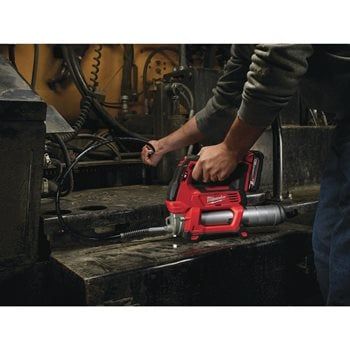 MILWUAKEE M18GG-0 GREASE GUN (TOOL-ONLY)