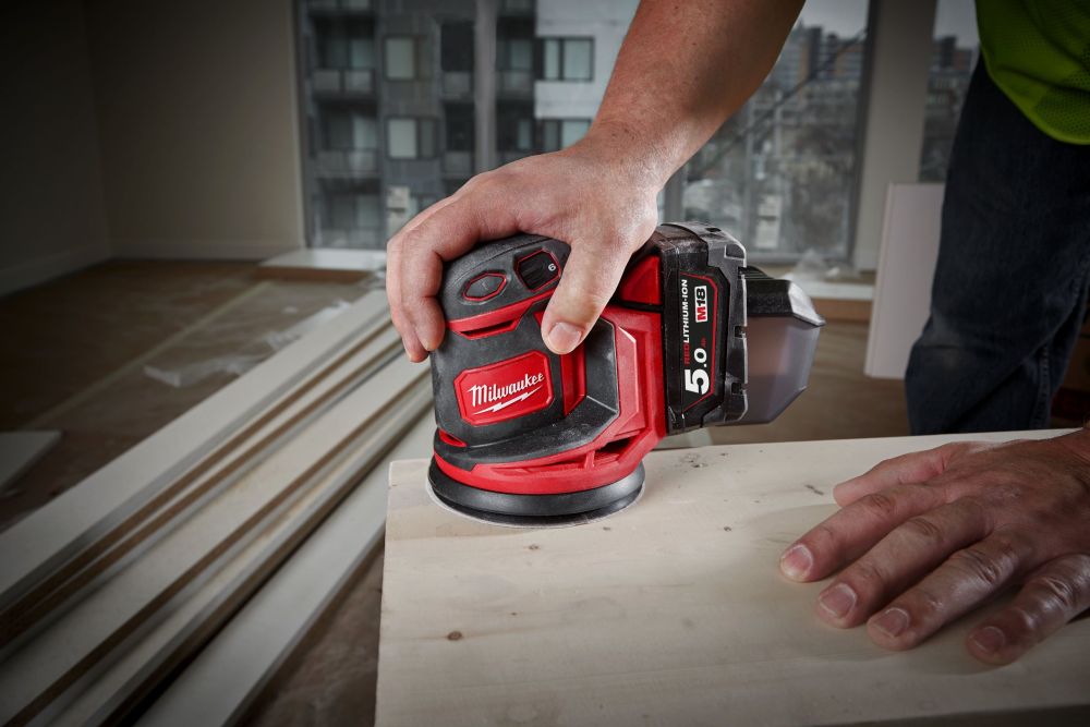 MILWAUKEE M18 COMPACT 125 MM RANDOM ORBITAL SANDER [BARE-TOOL]|[M18BOS125-0]