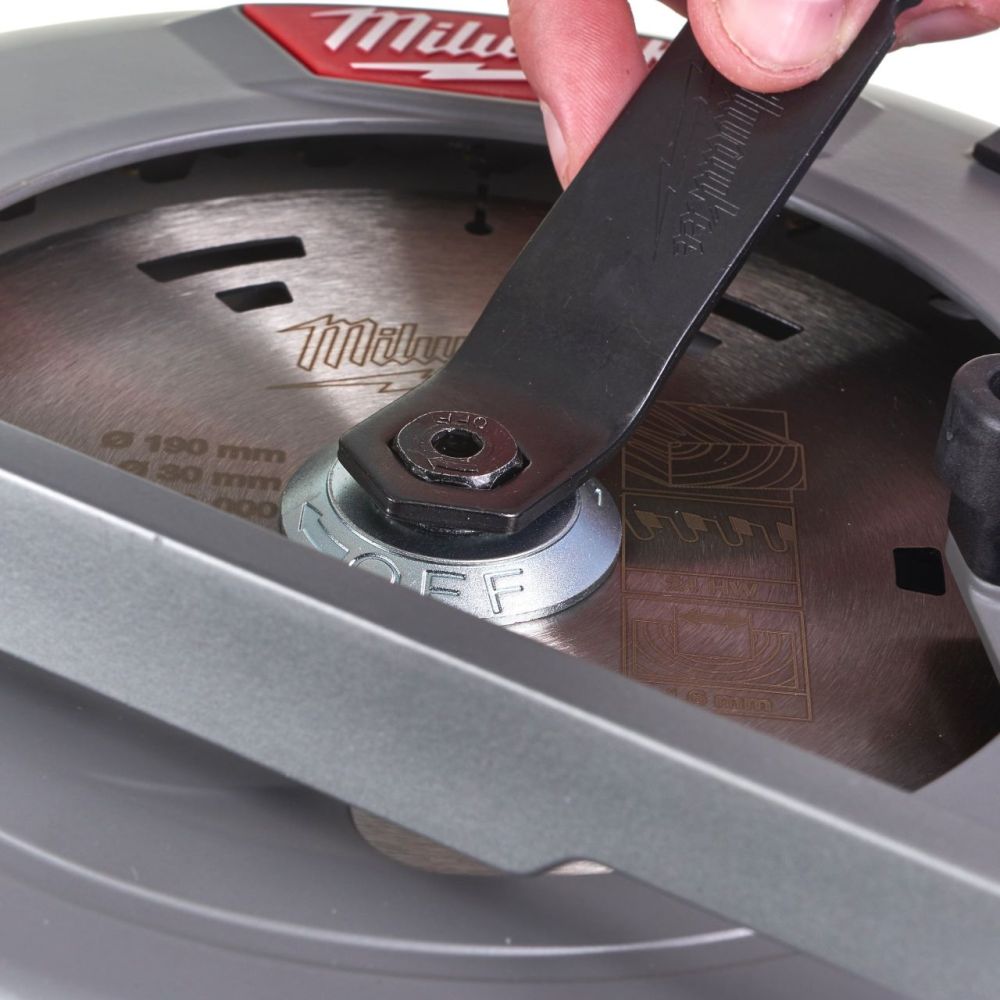 MILWAUKEE M18 FUEL 190 MM REAR-HANDLE CIRCULAR SAW [BARE-TOOL]|[M18 FCSRH66-0]