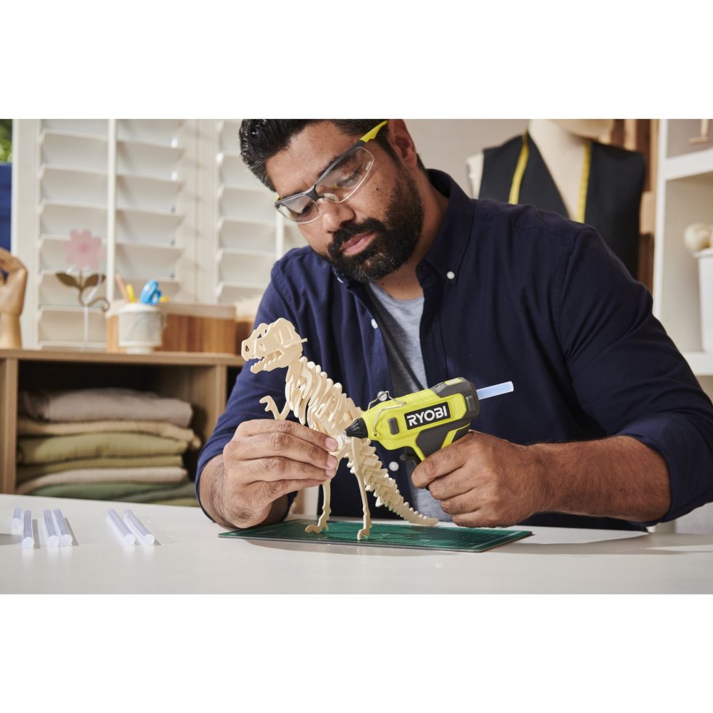 RYOBI 4V USB LITHIUM CORDLESS GLUE GUN, BARE TOOL [RGLU4-0]