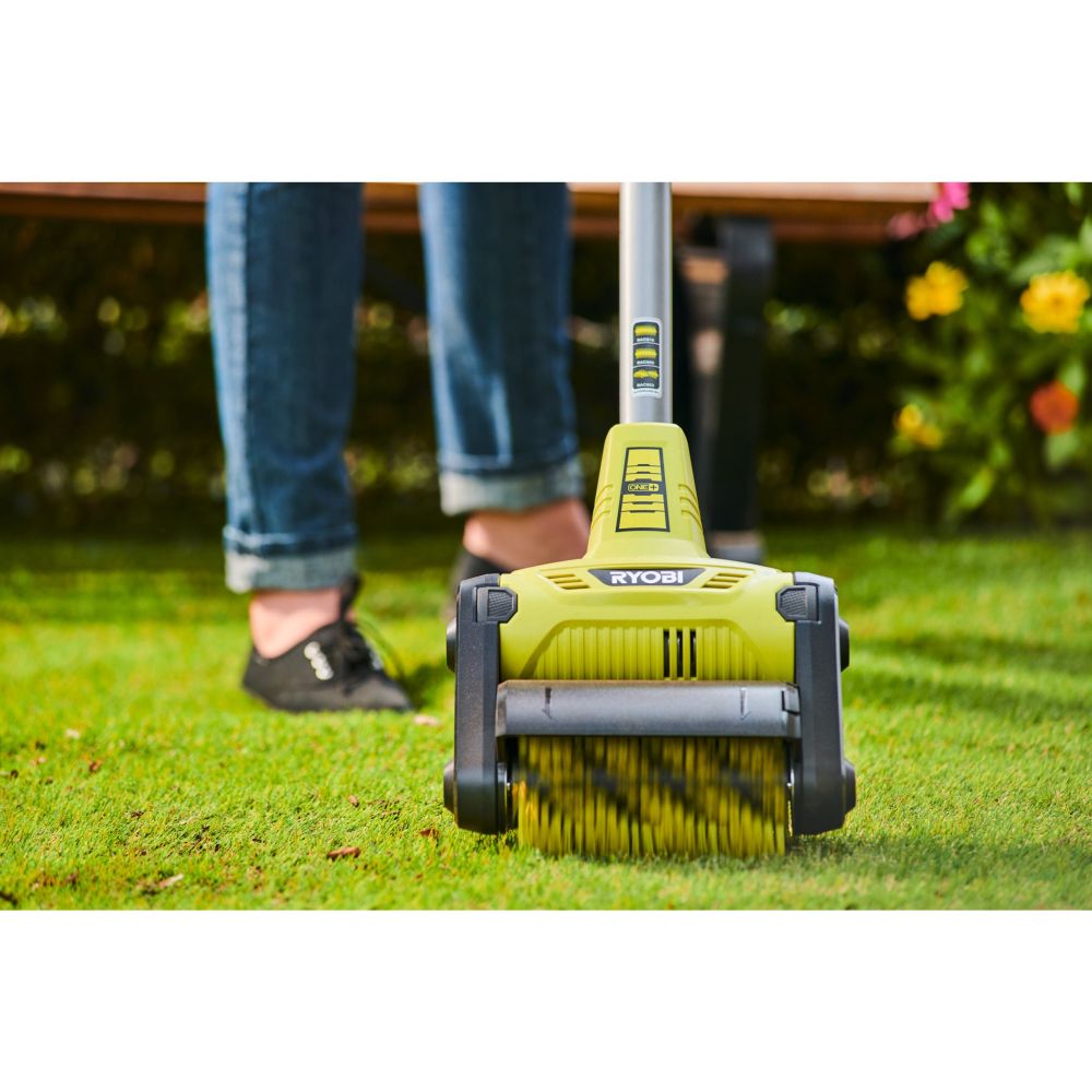 RYOBI 18V ONE+ CORDLESS PATIO CLEANER WITH SCRUBBING BRUSH, BARE TOOL [RY18PCB-0]